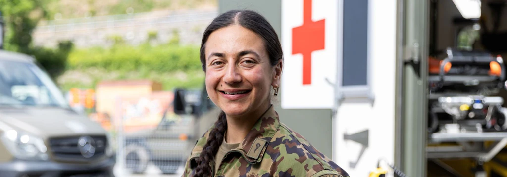 «Demande-lui» avec premier-lieutenant Amira Lang